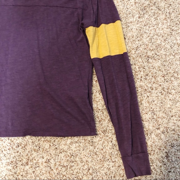 Abercrombie& Fitch long sleeve shirt - Picture 3 of 4